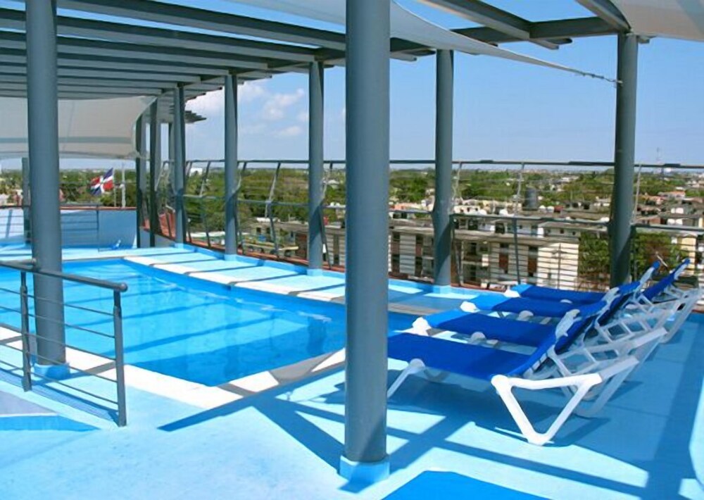 The City Inn Hotel & Casino — hotel in Santo Domingo Este