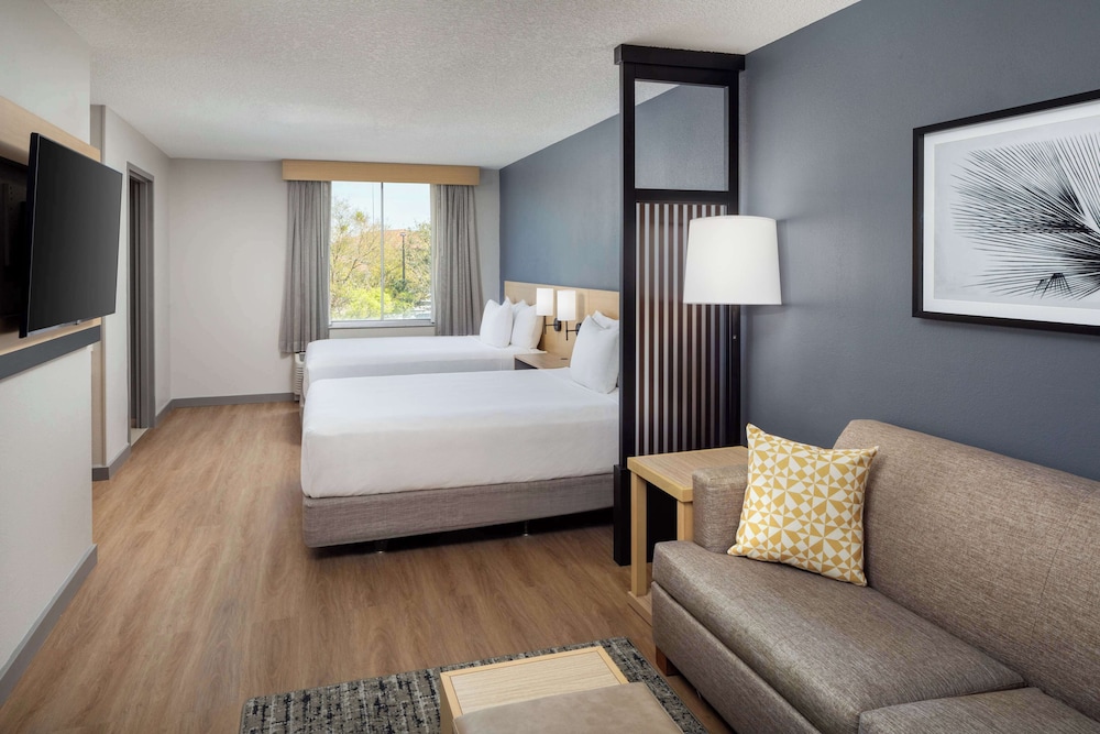 Hyatt Place Lake Mary Orlando North - photo 11
