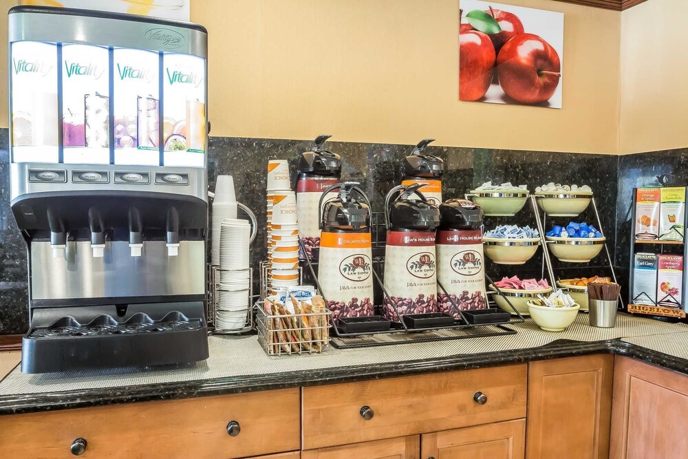 Quality Inn Spring Valley Nanuet - photo 37
