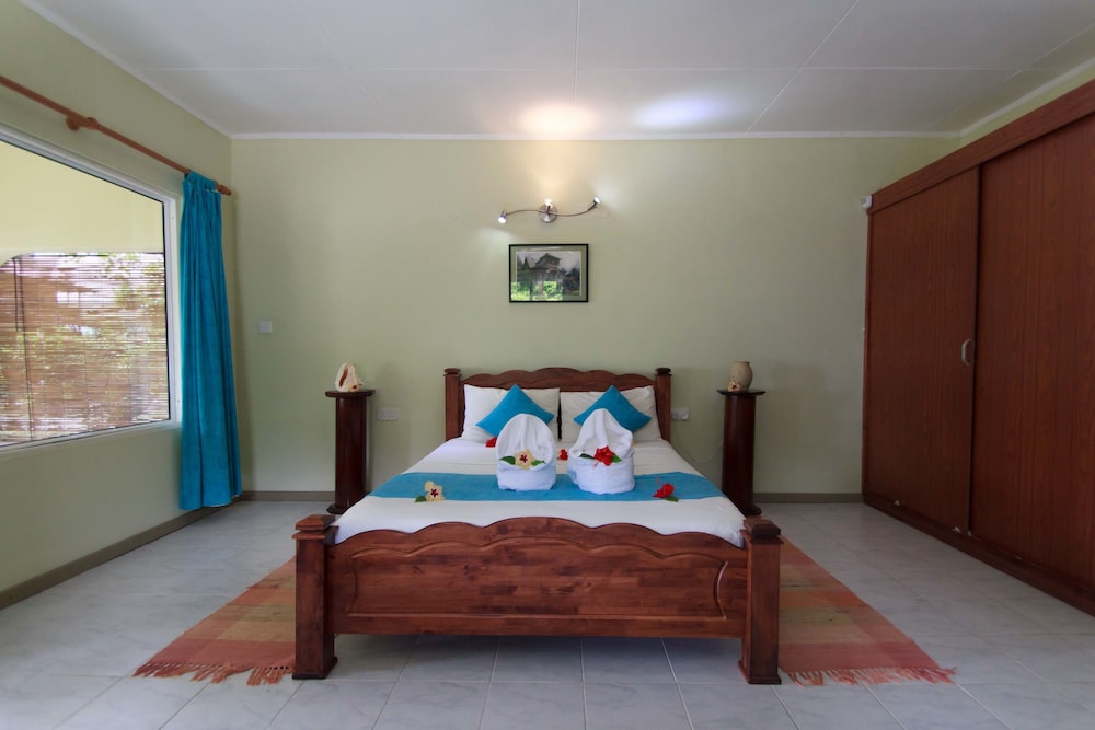 Coco Blanche — Anse Royale — photo 4