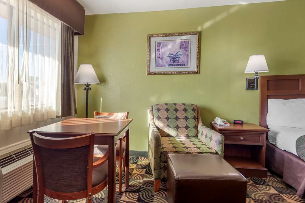 Best Western Caprock Inn - photo 9