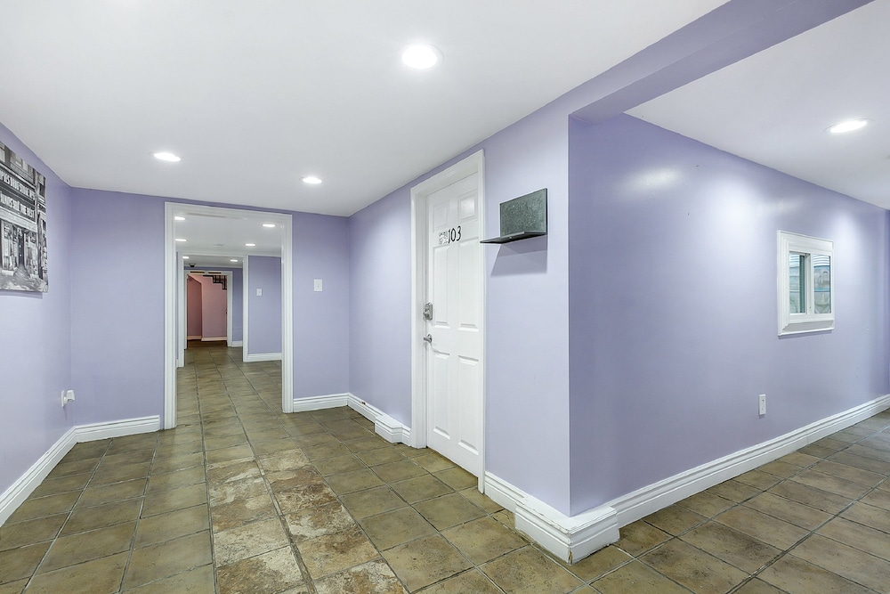 Canal Express Rooms - photo 49