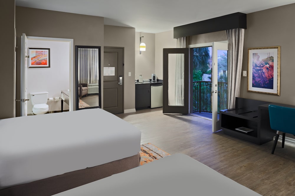 Hotel Indigo San Antonio Riverwalk an IHG Hotel - photo 4