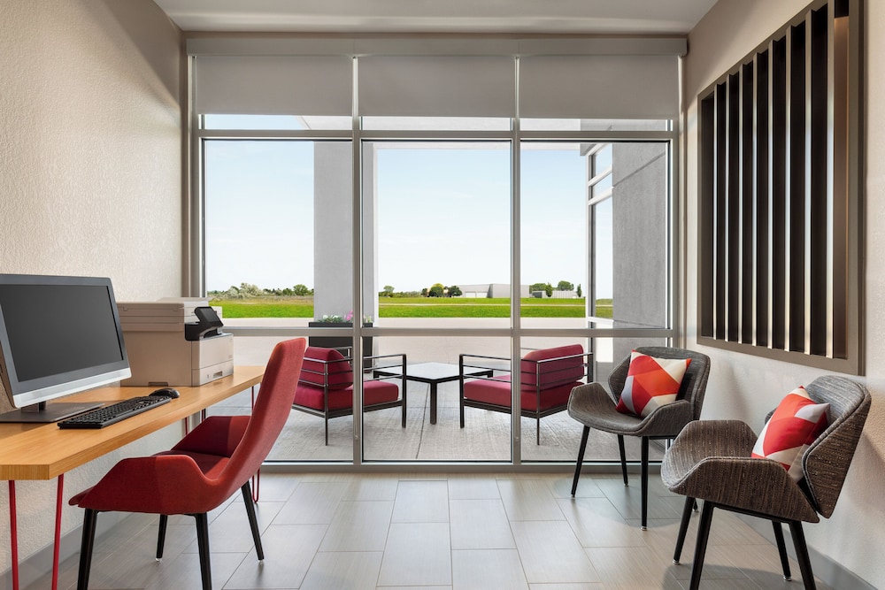 Candlewood Suites North Platte by IHG - photo 52