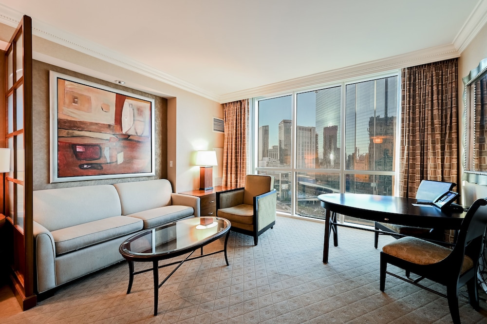 StripViewSuites at Signature - photo 11