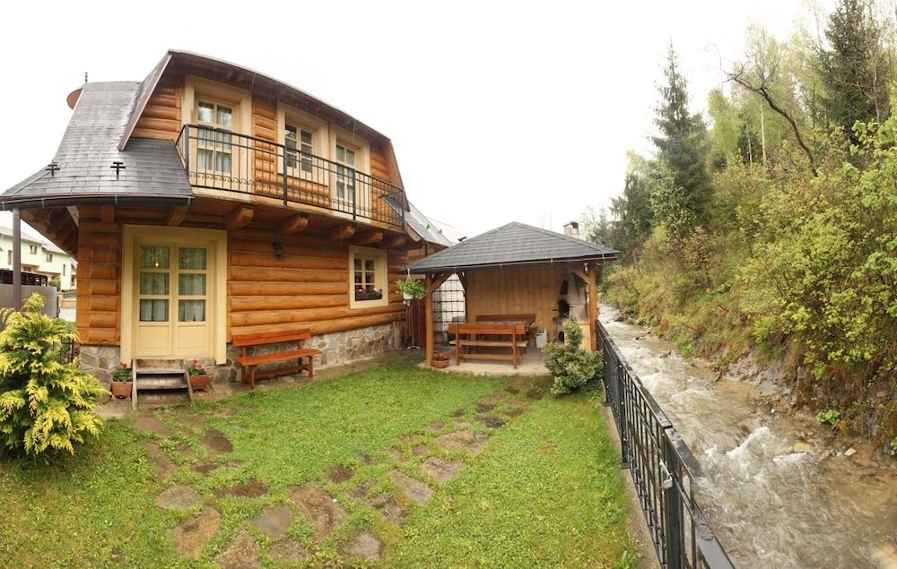 Chaty Josu Zuberec in Tvrdosin, Slovakia