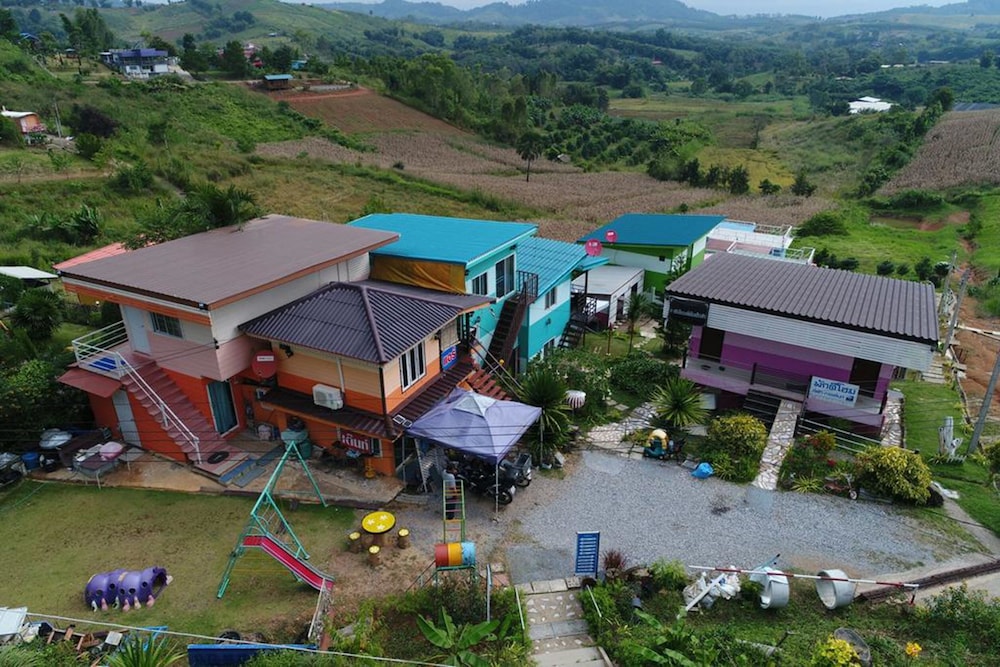 Phakdeehome Viewmorg - carbon neutral hotel in Khao Kho