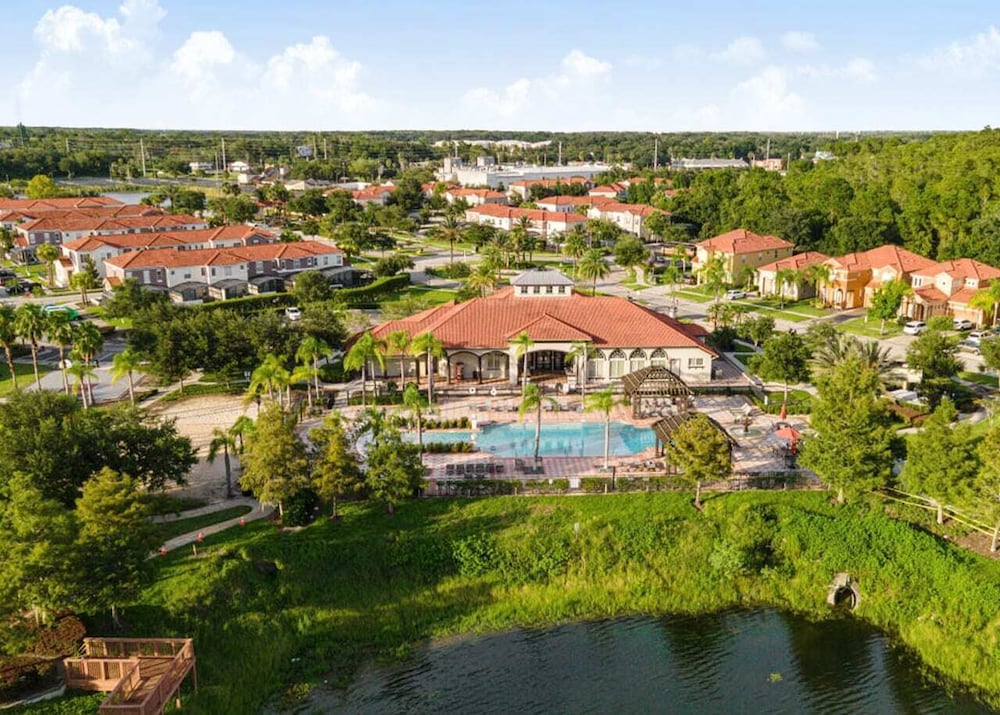 8BR Family Resort Home With Pool & Theatre - photo 37