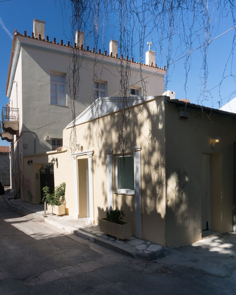 The Little Prince in Plaka — 4-Star Luxury Hotel in Athens, Greece