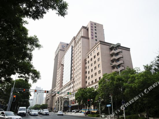 Dalian Teda Hotel - carbon neutral hotel in Dalian