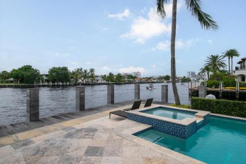 Paradise Manor — Pompano Beach — photo 4