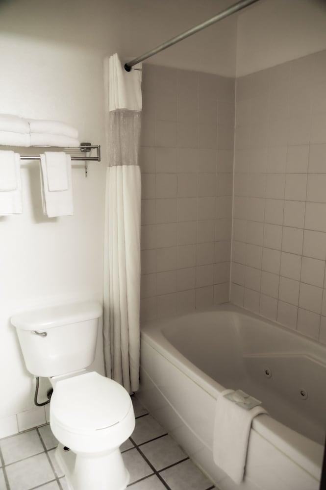 OK Welcome Home Hotel - photo 9