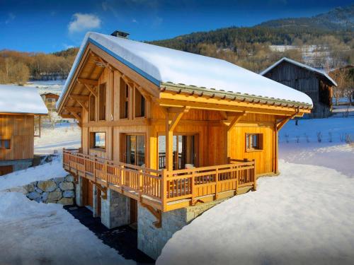 Chalet Pajules Ovo Network — 4-Star Luxury Hotel in Courchevel, France