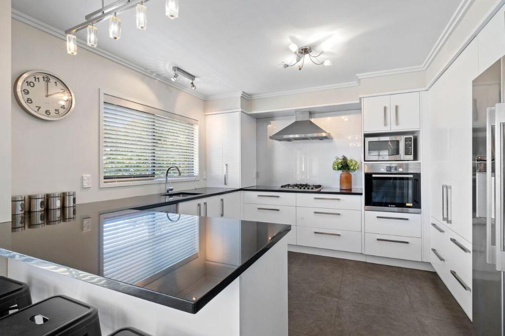 Seven By The Sea stylish apartment near port — 4-Star Luxury Hotel in New Plymouth, New Zealand