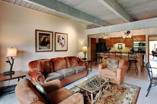 Timberline Condominiums 2 Bedroom Deluxe Unit A1D — 4-Star Luxury Hotel in Snowmass Village, United States