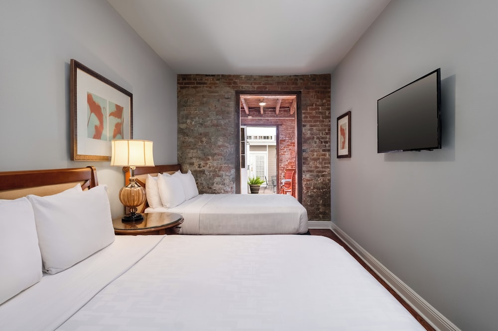 New Orleans Courtyard Hotel and Suites by the French Quarter - photo 9