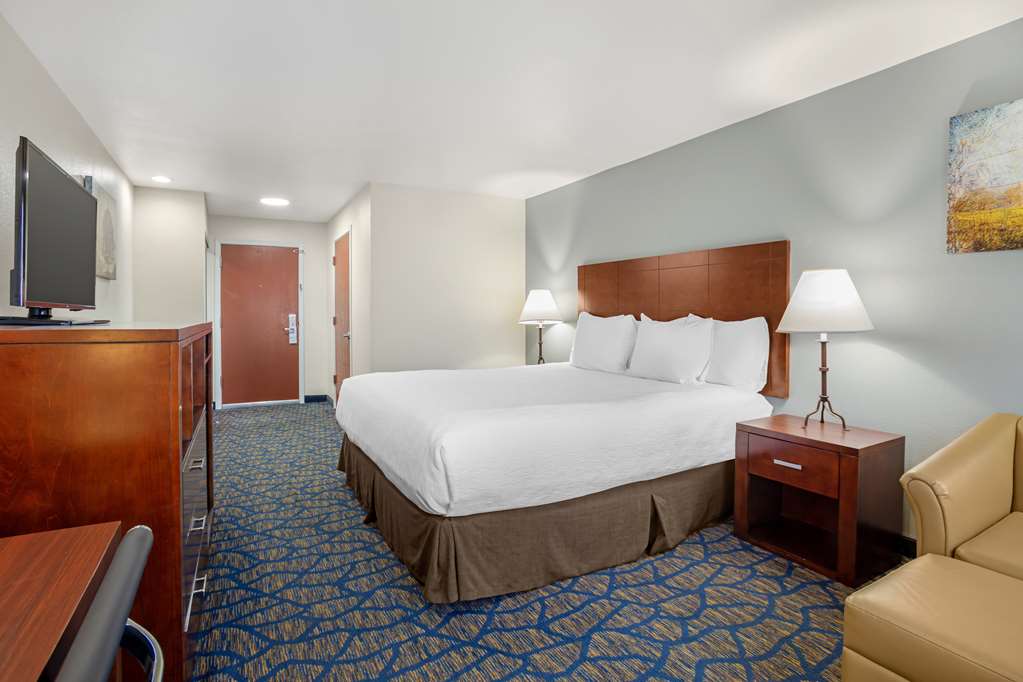 Best Western Plus Villa Del Lago Inn Patterson - photo 32
