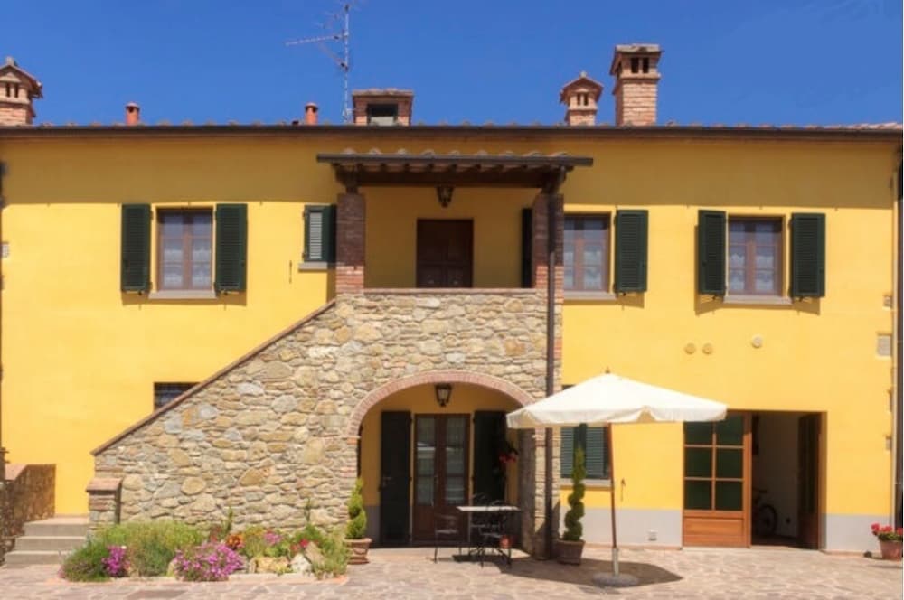 Cappannelle Country House Tuscany — 4-Star Luxury Hotel in Castiglion Fibocchi, Italy