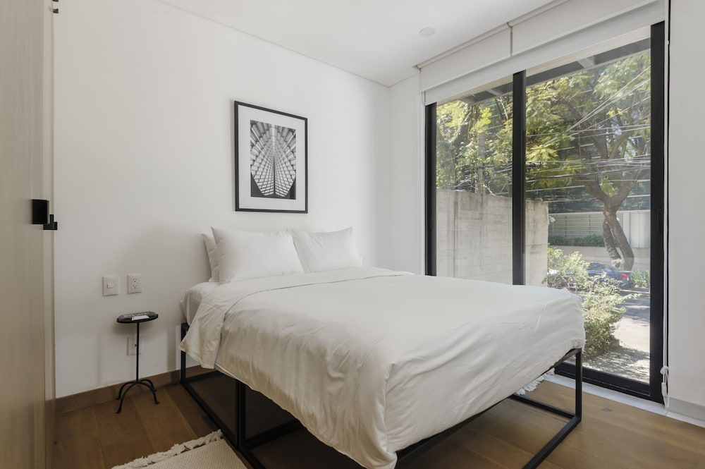 Wynwood House Schiller — 4-Star Luxury Hotel in Mexico City, Mexico