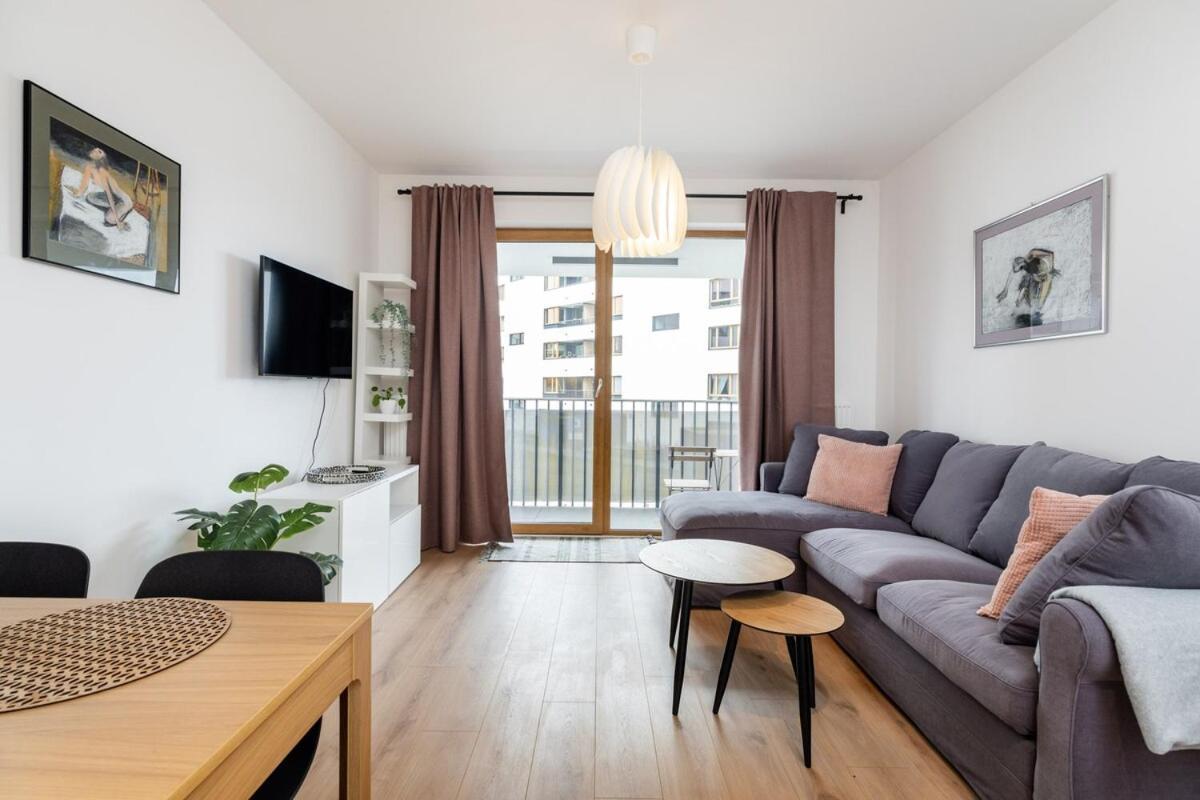 Superb Place to LIVE Vistula — 4-Star Luxury Hotel in Warsaw, Poland