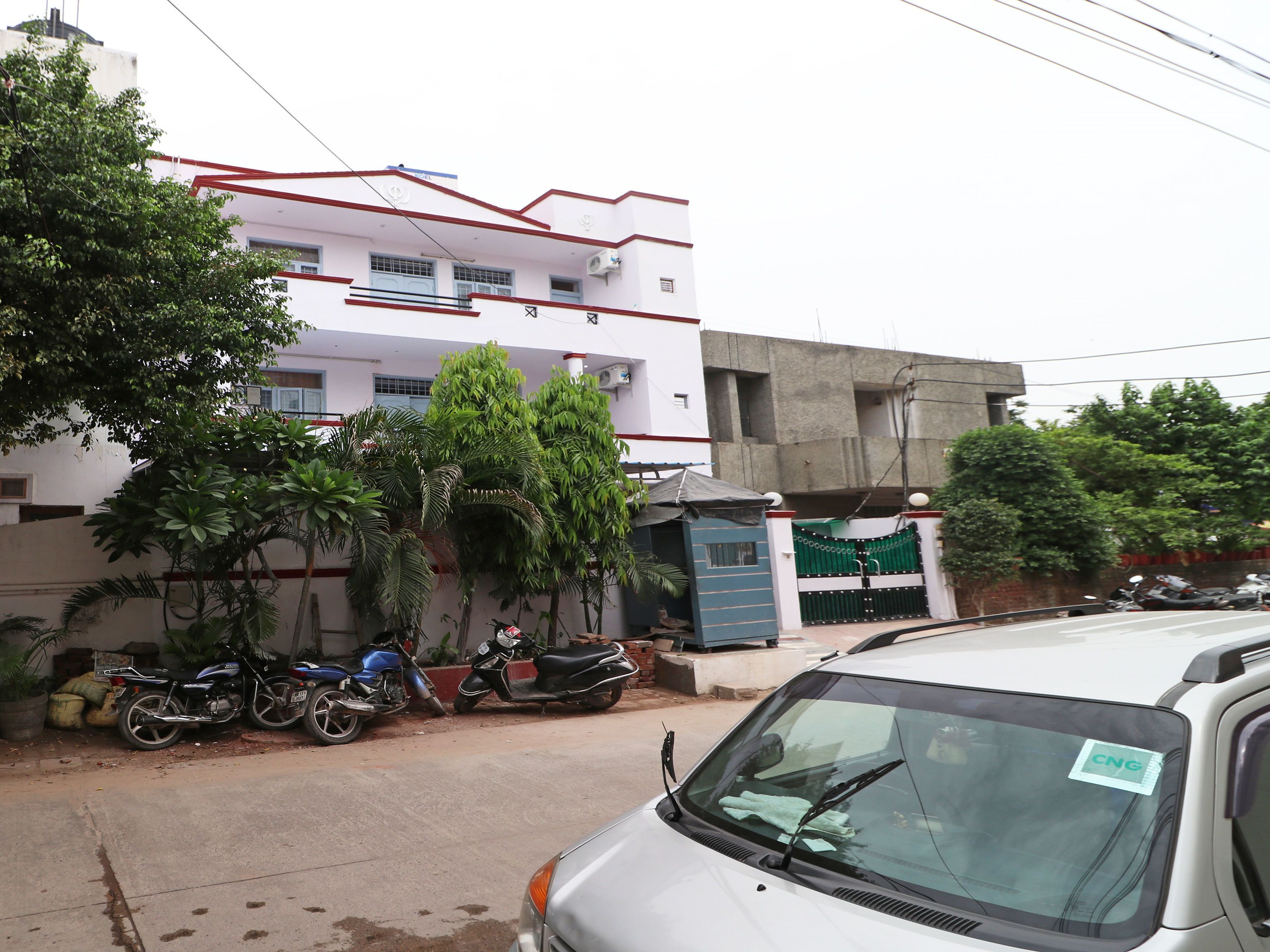 OYO Flagship 14530 Sector 14 Harsh Villa