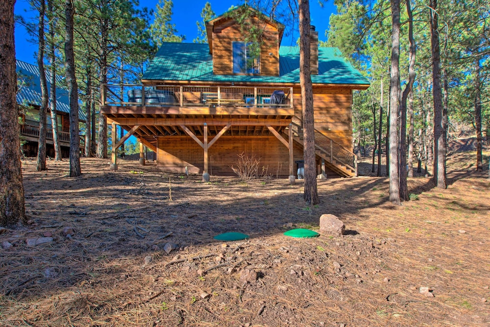 Family Cabin with Hot Tub 1 Mi to Angel Fire Resort - photo 21