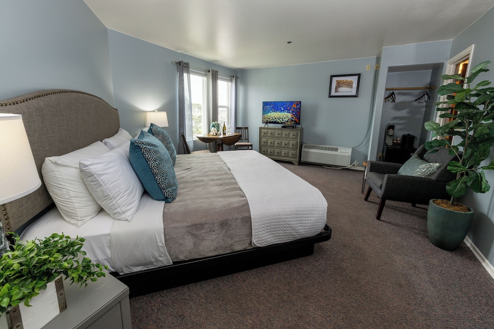 Seaside Oceanfront Inn - photo 84