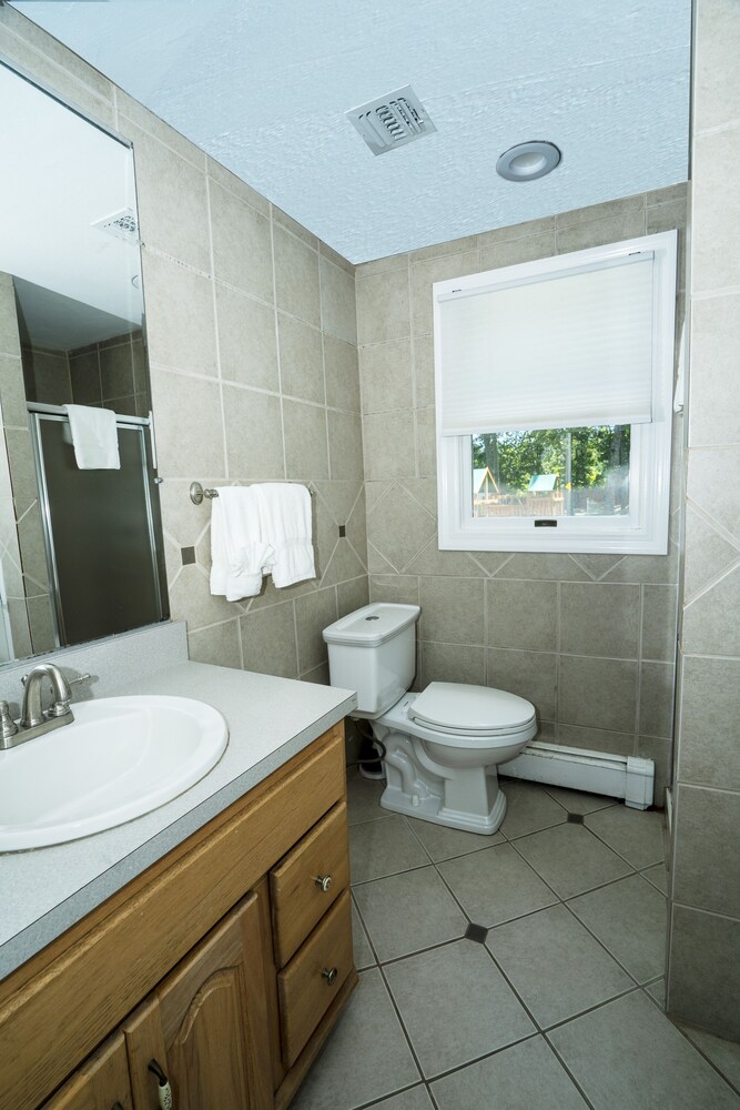 Hampton's Vacation Inn - photo 87