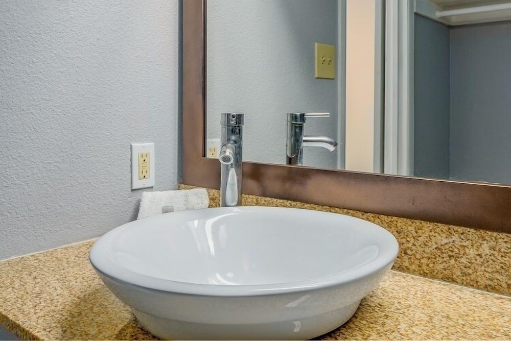Extend a Suites & RV Park - photo 17