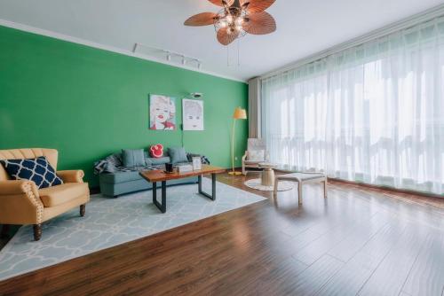 Xi'an Lianhu Moslem Street Locals Apartment 00001720 — 4-Star Luxury Hotel in Xi'an, People's Republic of China