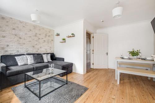 Modern & Comfortable with Free Parking — 4-Star Luxury Hotel in Bedford, United Kingdom