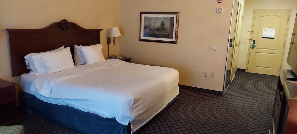 Hampton Inn Clearfield - photo 13