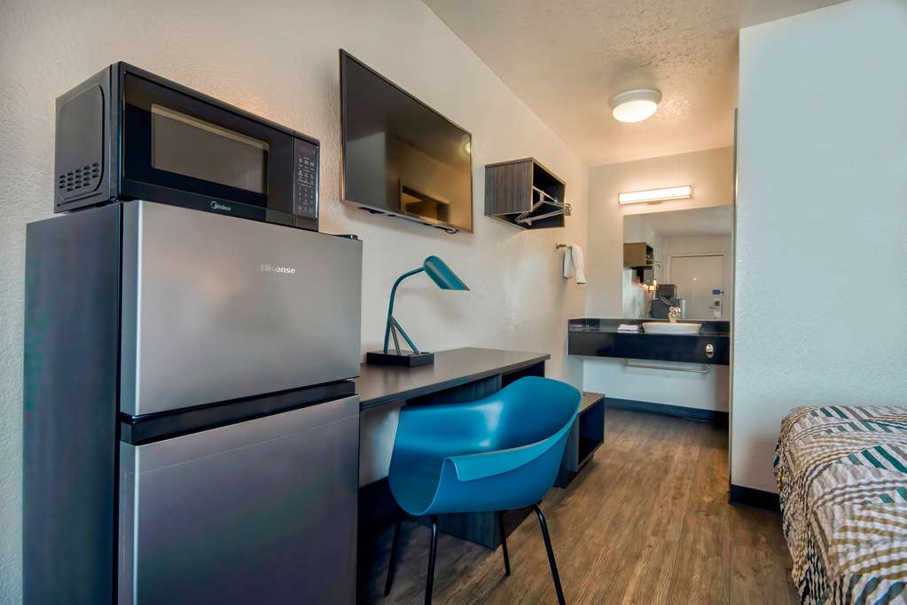 Motel 6 Albuquerque NM Midtown - photo 8