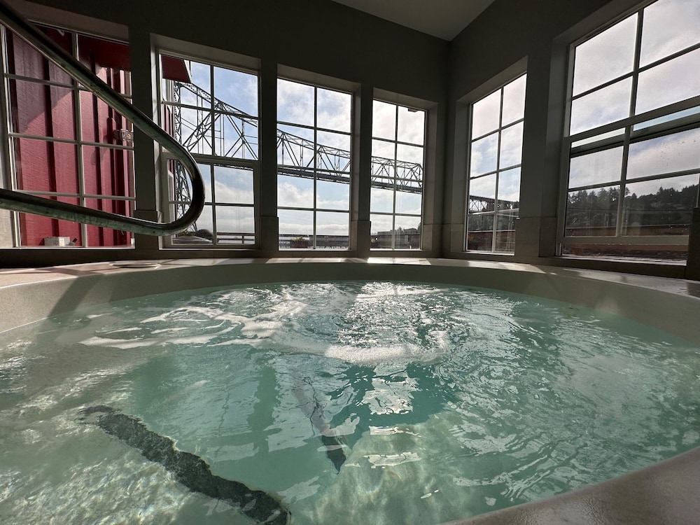 Cannery Pier Hotel & Spa - photo 80