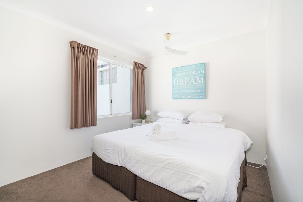 Abby s Beach Villa — Broadwater — photo 2