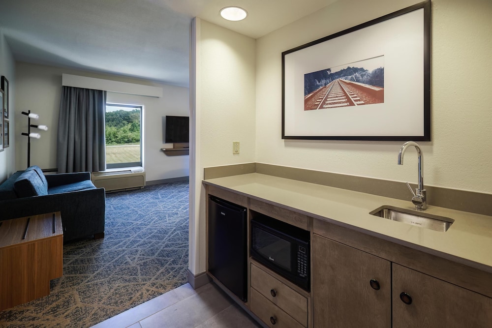 Hampton Inn & Suites Radcliff Fort Knox - photo 37