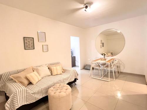 MENDOZA Suites 3 Parking disponible opcional — 4-Star Luxury Hotel in Mendoza, Argentina