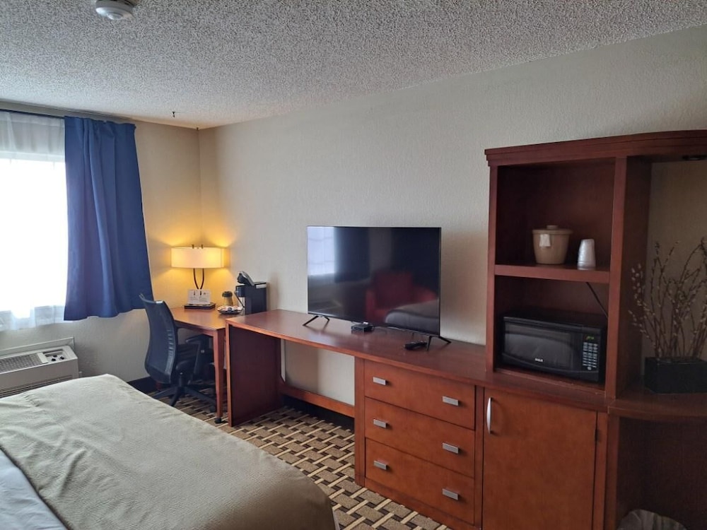 Crossroads Hotel - photo 10