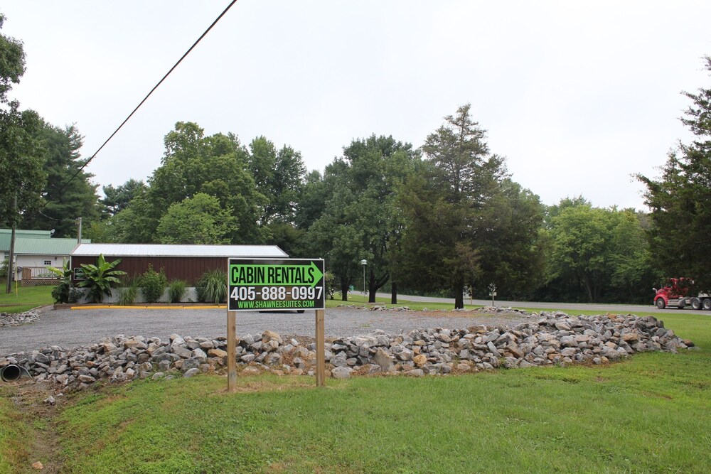Shawnee Trails Lodging and Suites - photo 47