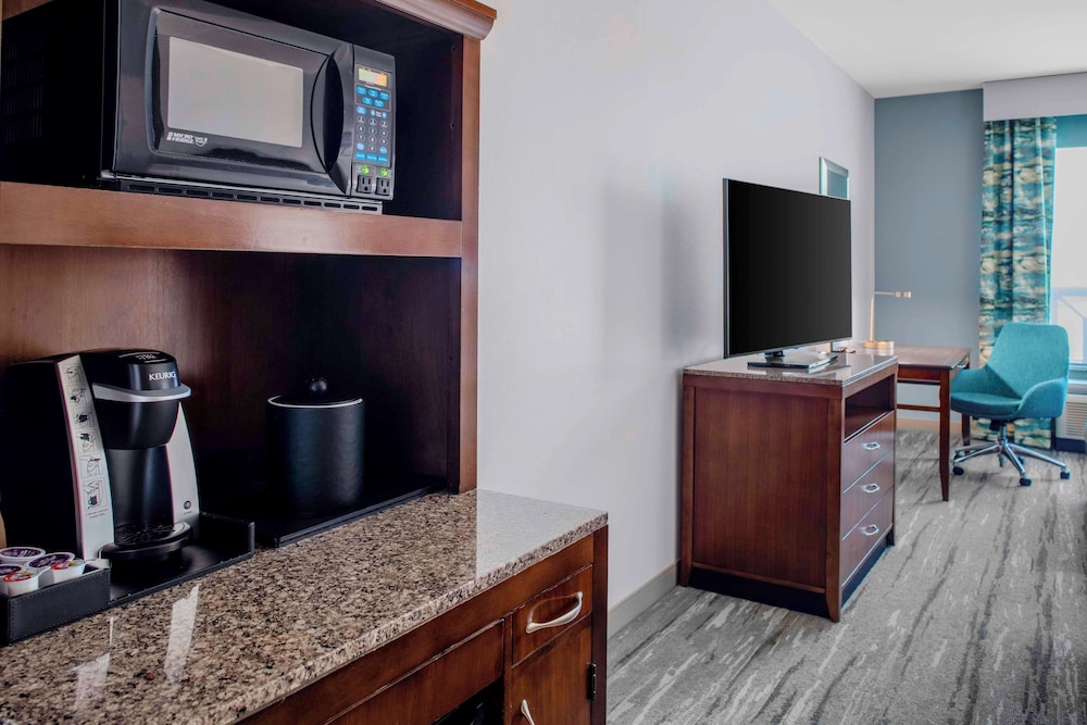 Hilton Garden Inn Charleston Mt. Pleasant - photo 8