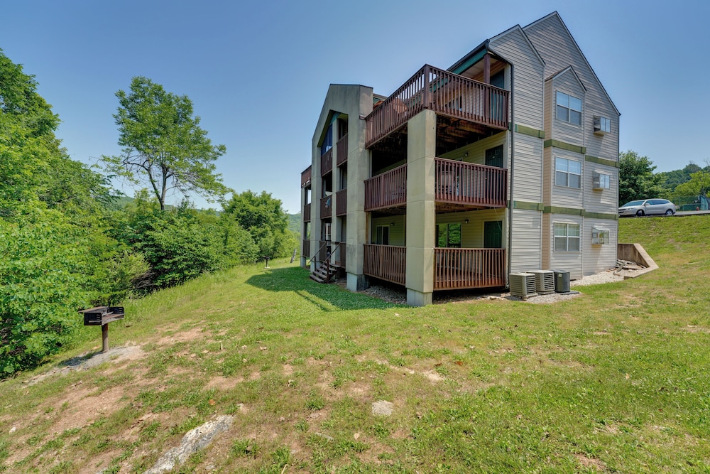 Branson Condo w Lake Access Resort Amenities - photo 19