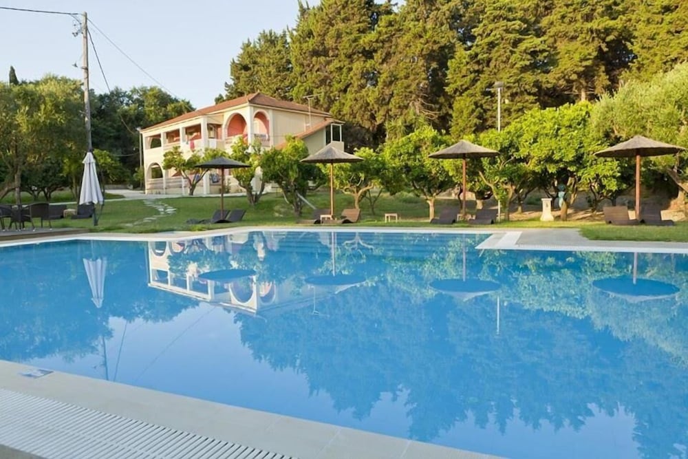 Eleas Gi - carbon neutral hotel in Zakynthos