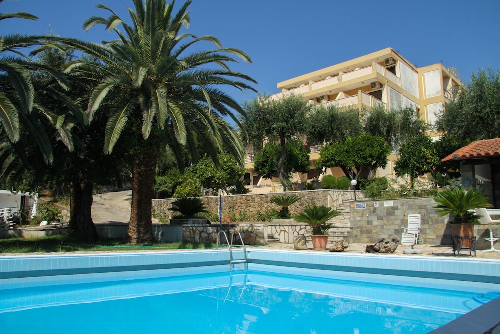 La Calma - carbon neutral hotel in Corfu