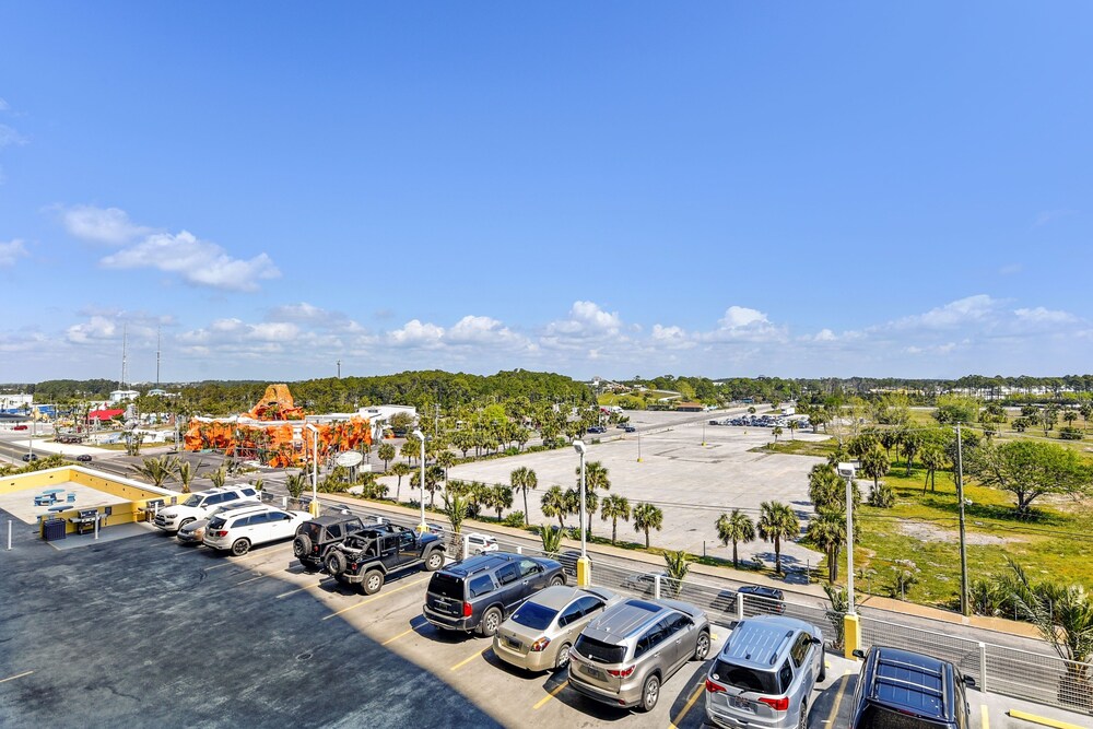 Mainsail Sterling Resorts - photo 33