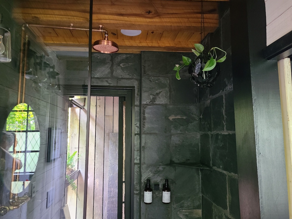 The Treetop Hideaways at Ruby Falls - photo 80
