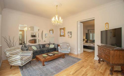 Charming 1BR Apartment with Balcony By Wehost