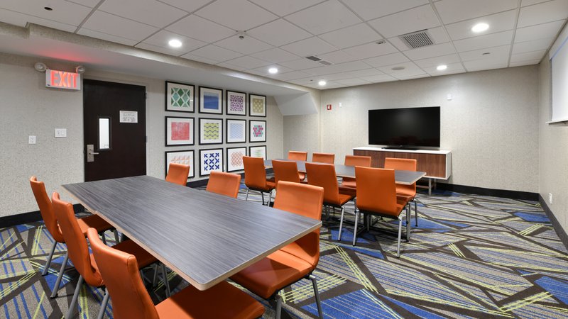 Holiday Inn Express Staten Island West - photo 8