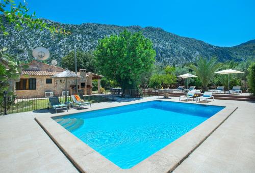 Owl Booking Villa Pau Fantastic Views — 4-Star Luxury Hotel in Pollenca, Spain