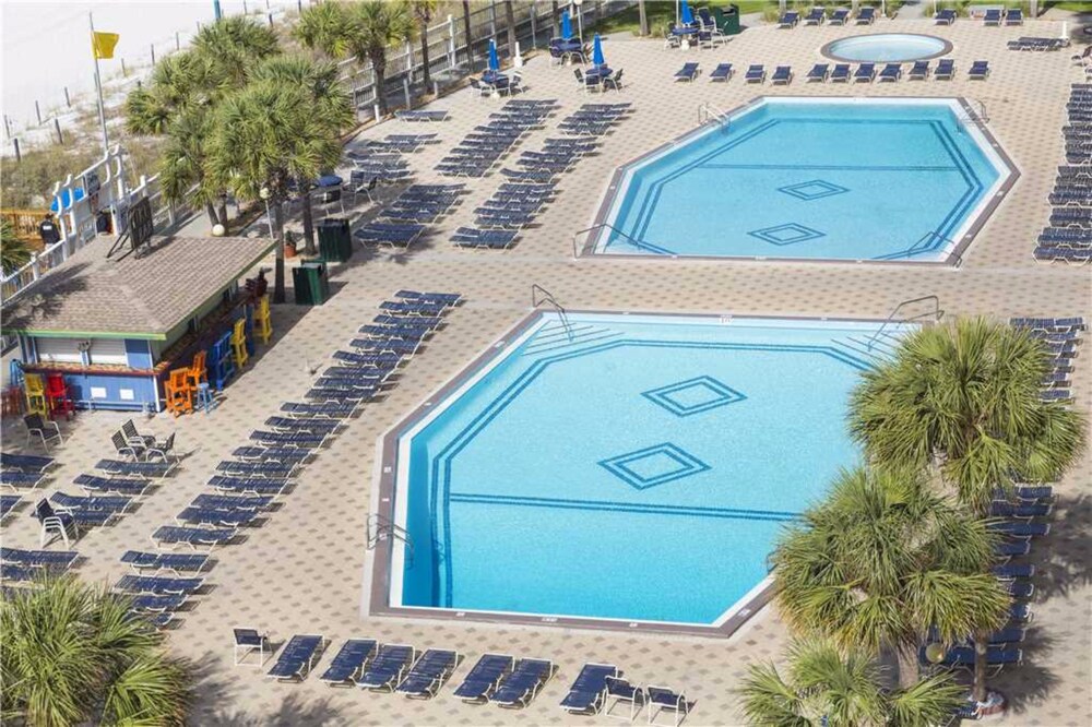Summit Beach Resort by Royal American Beach Getaways - photo 2