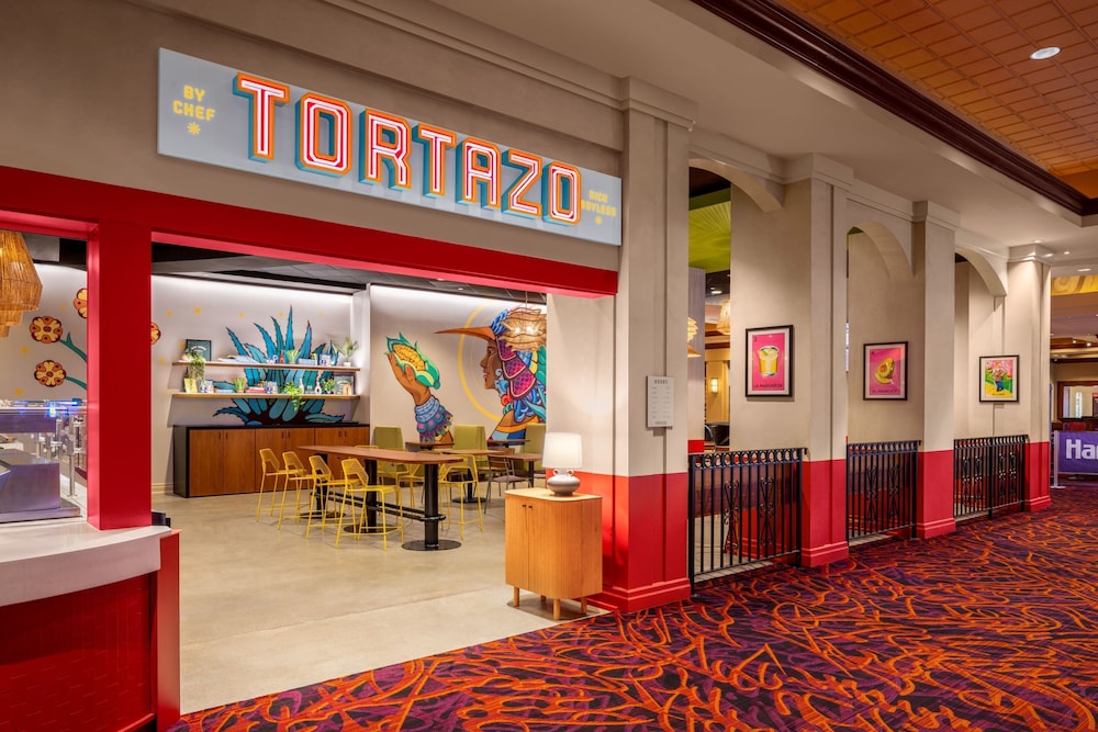 Harrah's Joliet Casino & Hotel A Caesars Rewards Destination - photo 33